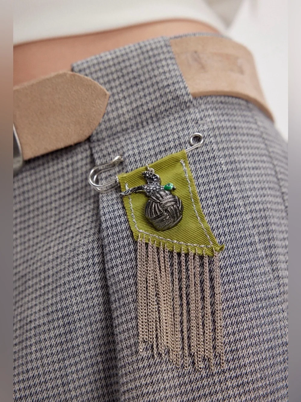 NWT Free People Dutchess Fringe Brooch in Multi Green Silver New $38🚨 Flawed